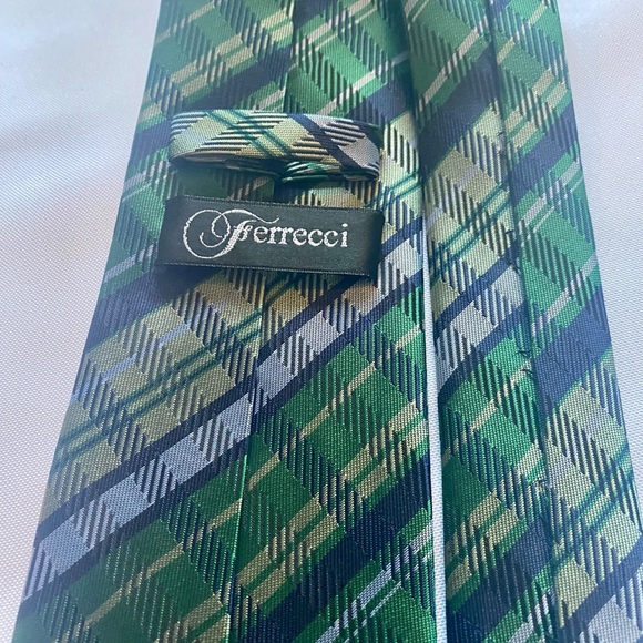 Two Ties in excellent condition. - Picture 2 of 4
